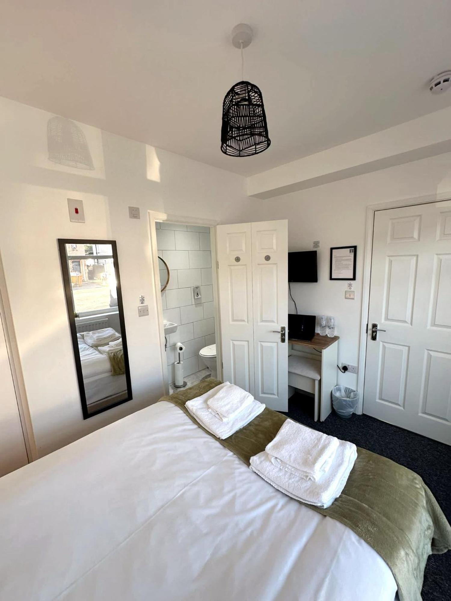 Newmarket Road And Suites By Tas * CBG